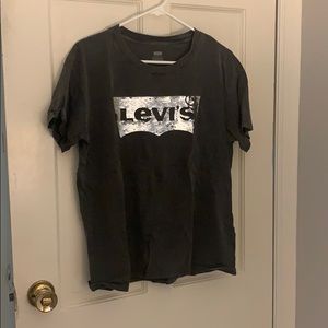 Levi's sequenced boyfriend top!
